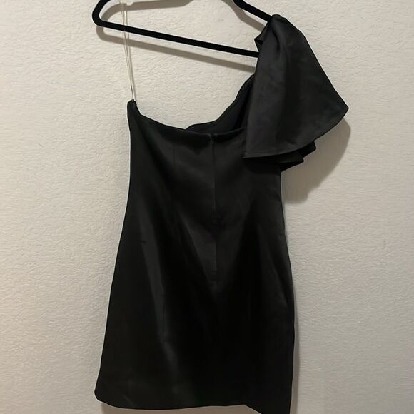 Free People x Fame and Partners Cara One-Shoulder Dress Black Ruffle, Size 6 - Picture 10 of 11